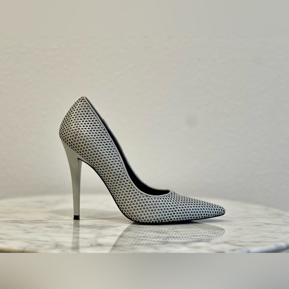 L.A.M.B. Bee Perforated Gray leather Heels with Pointed Toe and Stiletto
